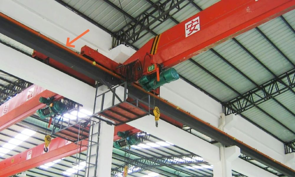 管式多極滑觸線應用電動單梁起重機.jpg