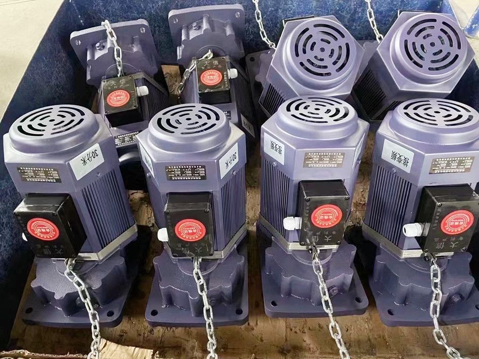 呼和浩特起重運行電機、河南新鄉(xiāng)大信三合一電機減速器