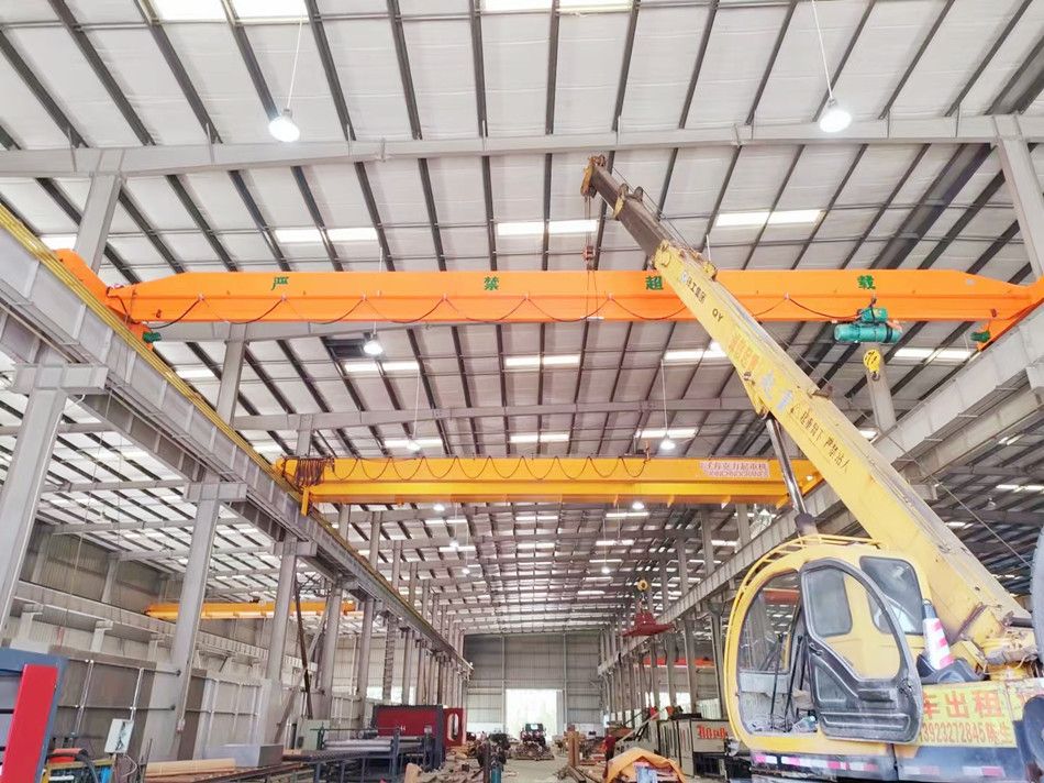 鷹潭起重機(jī)、LDA型電動(dòng)單梁起重機(jī)