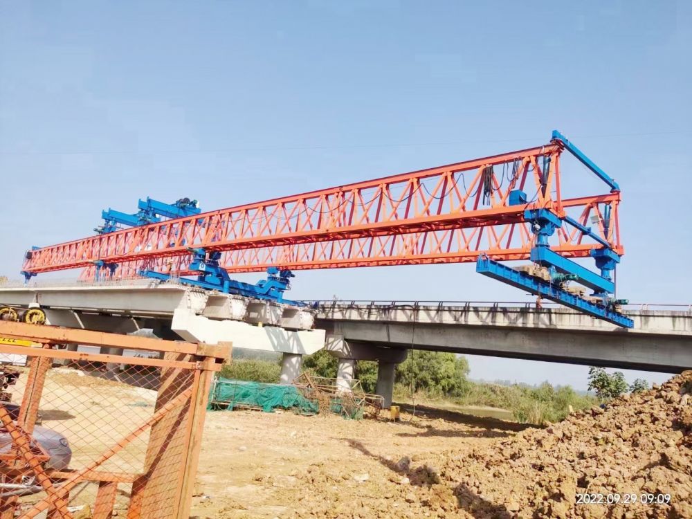 公路架橋機(jī)、鐵路架橋機(jī)、架橋機(jī)廠家生產(chǎn)制造銷售、安裝租賃、維修