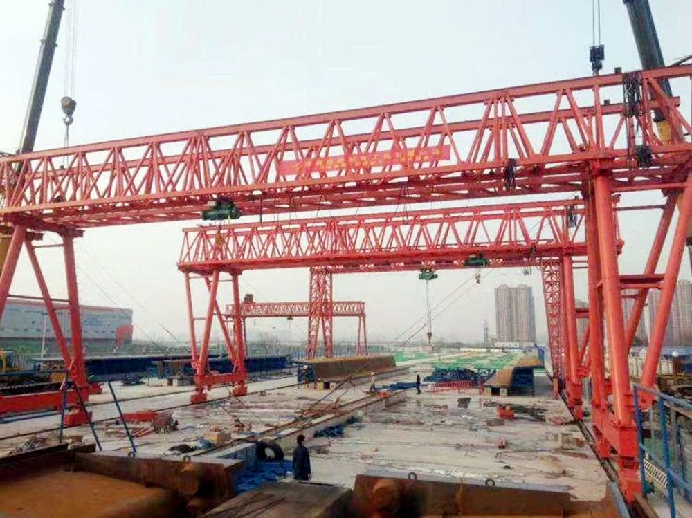 張家界門(mén)式起重機(jī)、提梁機(jī)、路橋門(mén)機(jī)、梁場(chǎng)龍門(mén)吊廠家銷(xiāo)售