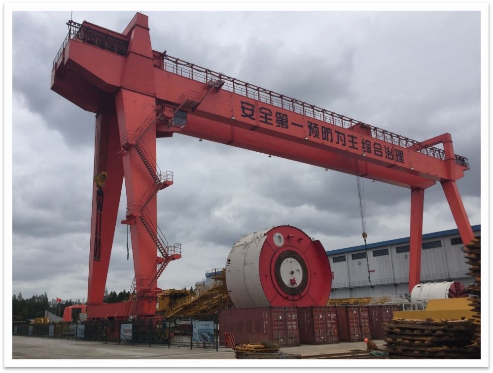 上海基礎 ME200T-60M H=25M 門式起重機