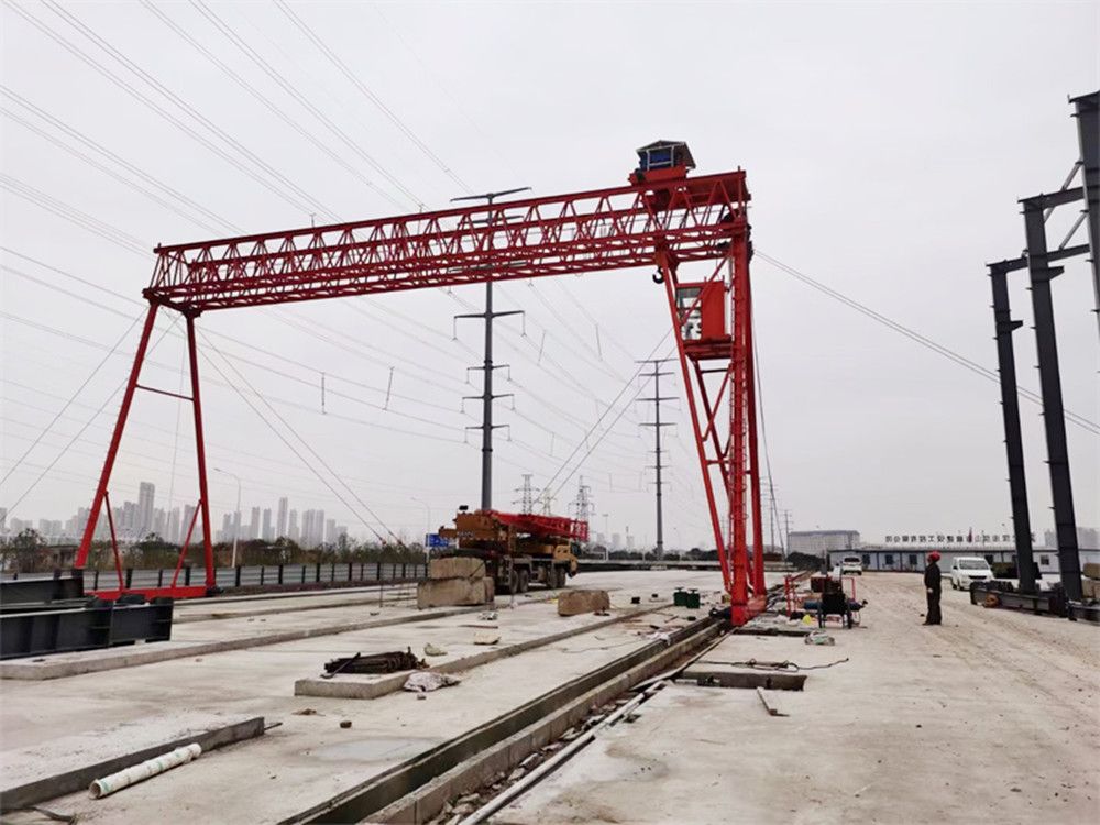 工程龍門吊、提梁機廠家銷售、型號參數、安裝搬遷維修、租賃出租