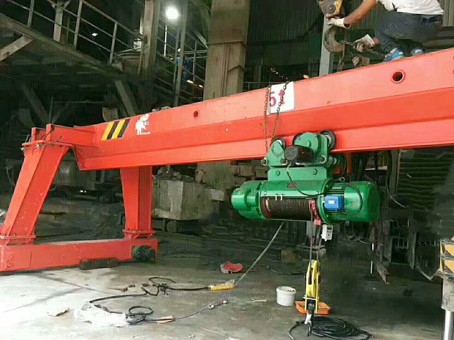 江西上饒龍門吊、行業(yè)專用起重機、MH型電動單梁門式起重機