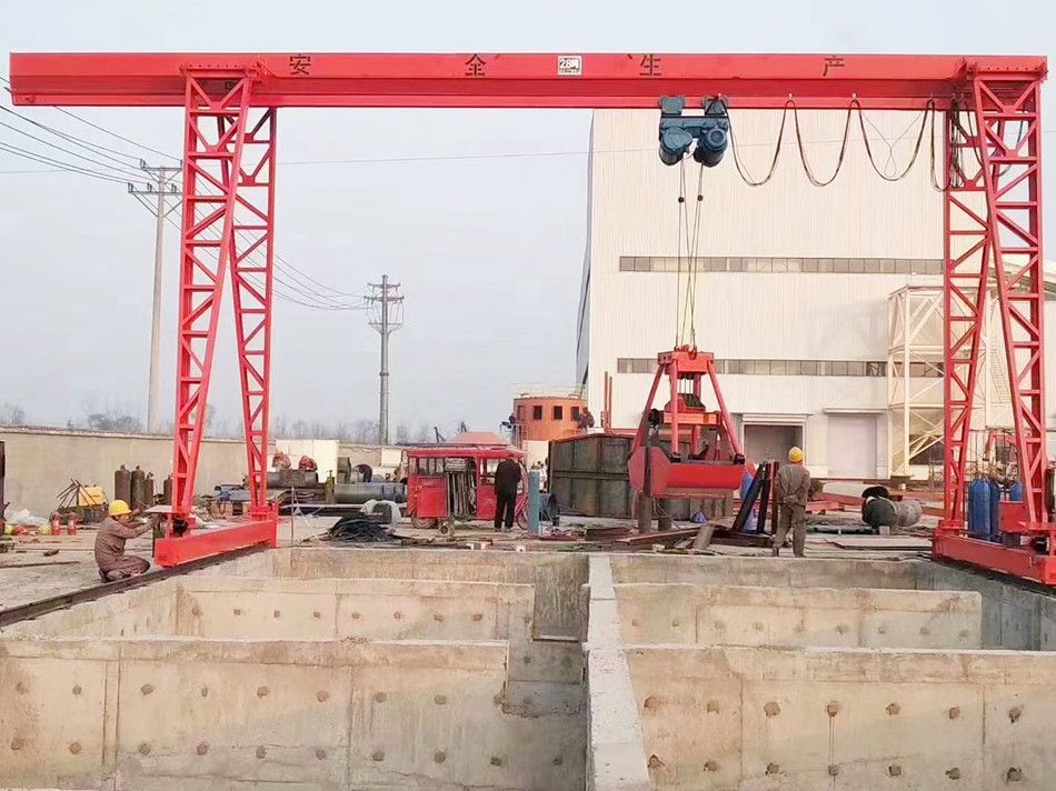 山西呂梁抓斗吊、MHZ型電動單梁抓斗門式起重機生產(chǎn)廠家，安裝維修