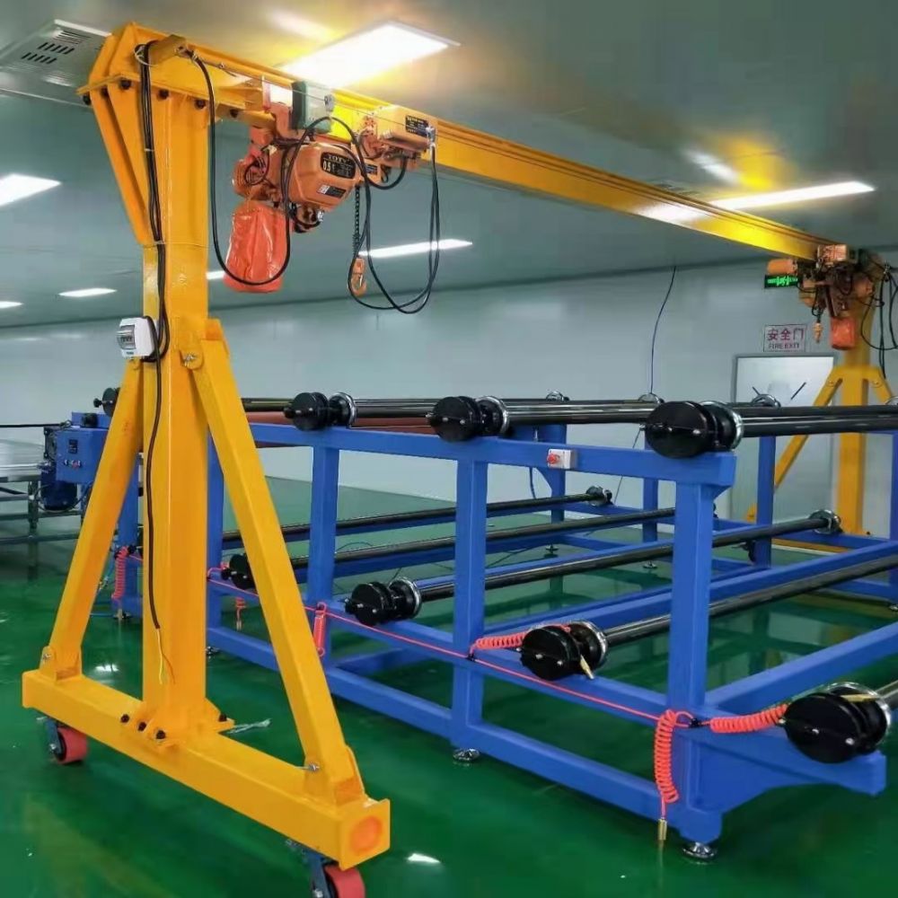 手推龍門吊、電動無軌龍門架、小型龍門吊廠家生產(chǎn)制造、安裝維修