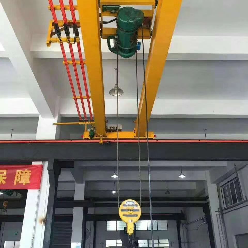 LH型電動葫蘆雙梁橋式起重機.jpg