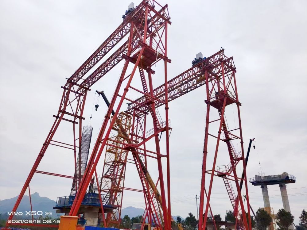 工程起重機、提梁機、工程龍門吊、架橋龍門吊租賃出租、搬遷移裝