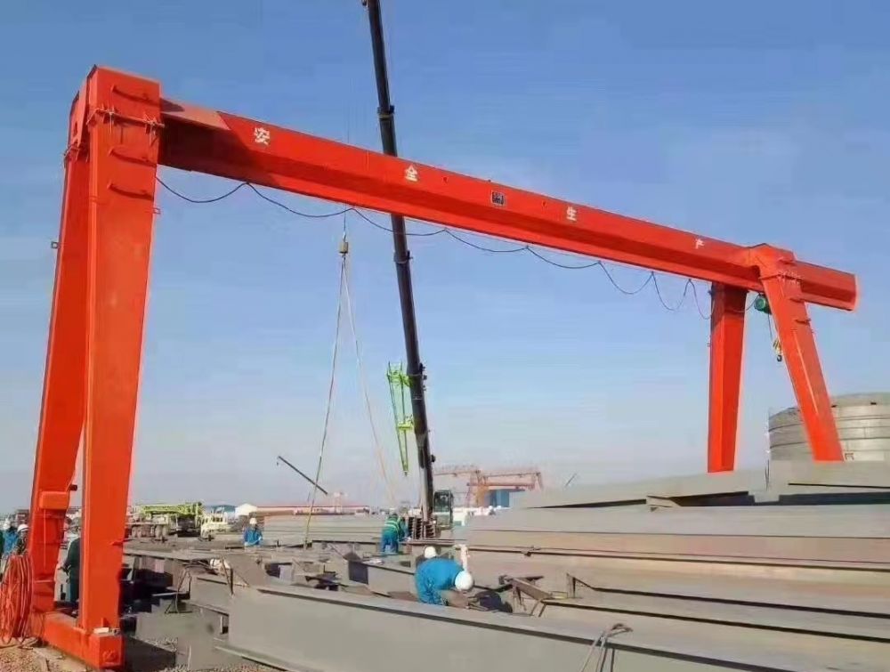 廣東龍門吊廠家品牌價(jià)格、MH型電動(dòng)單梁門式起重機(jī)