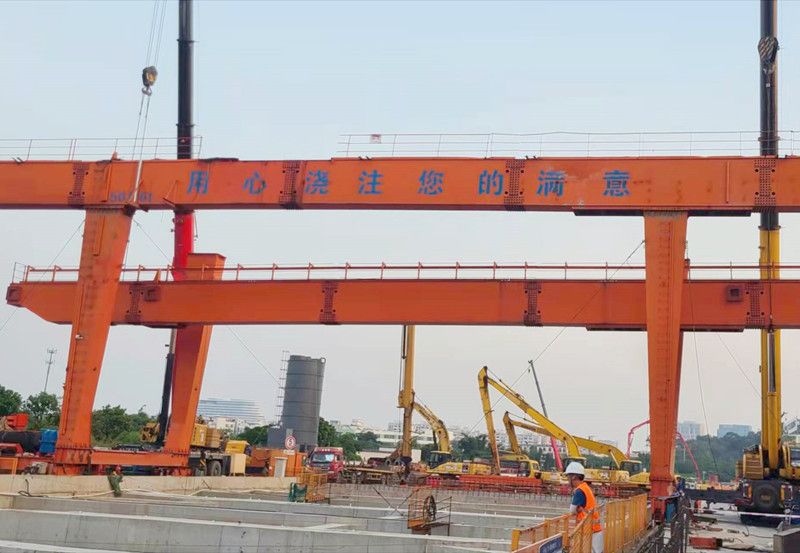 起重機啃軌是什么原因造成的