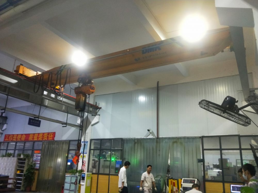 LDA型電動(dòng)單梁起重機(jī)、單梁起重機(jī)產(chǎn)品優(yōu)點(diǎn)、價(jià)格
