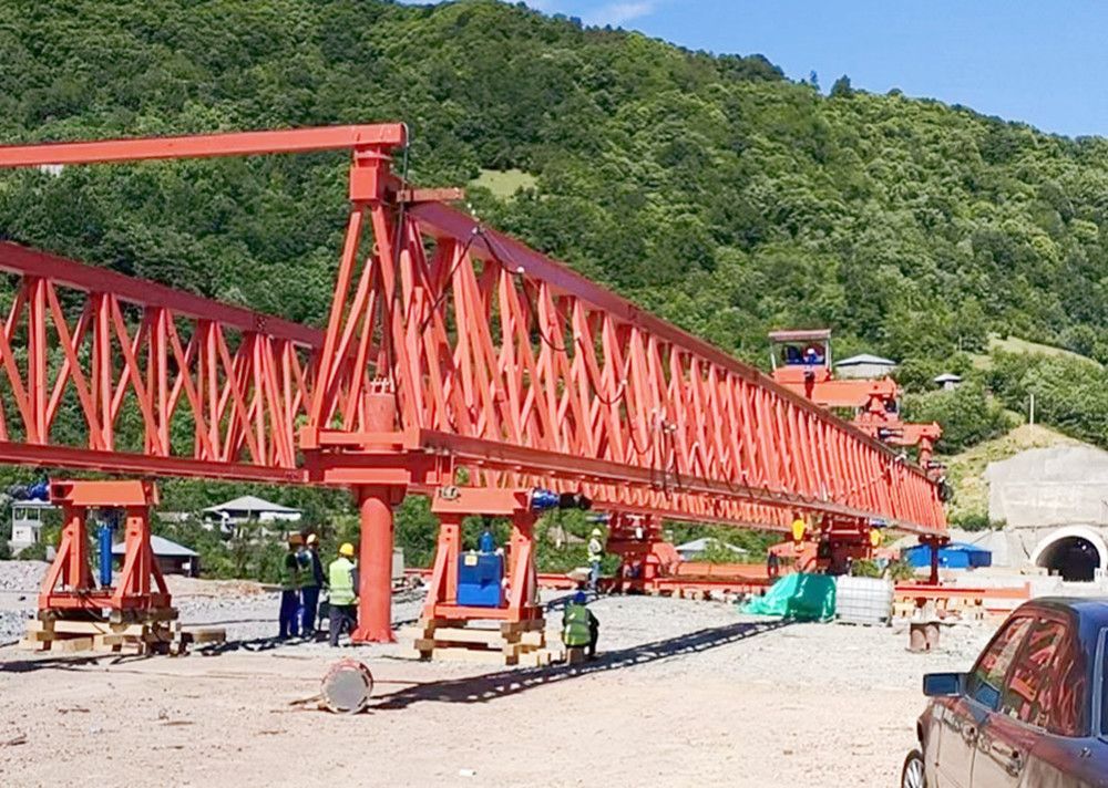 貴州遵義路橋起重機械、自平衡架橋機廠家銷售、安裝維修