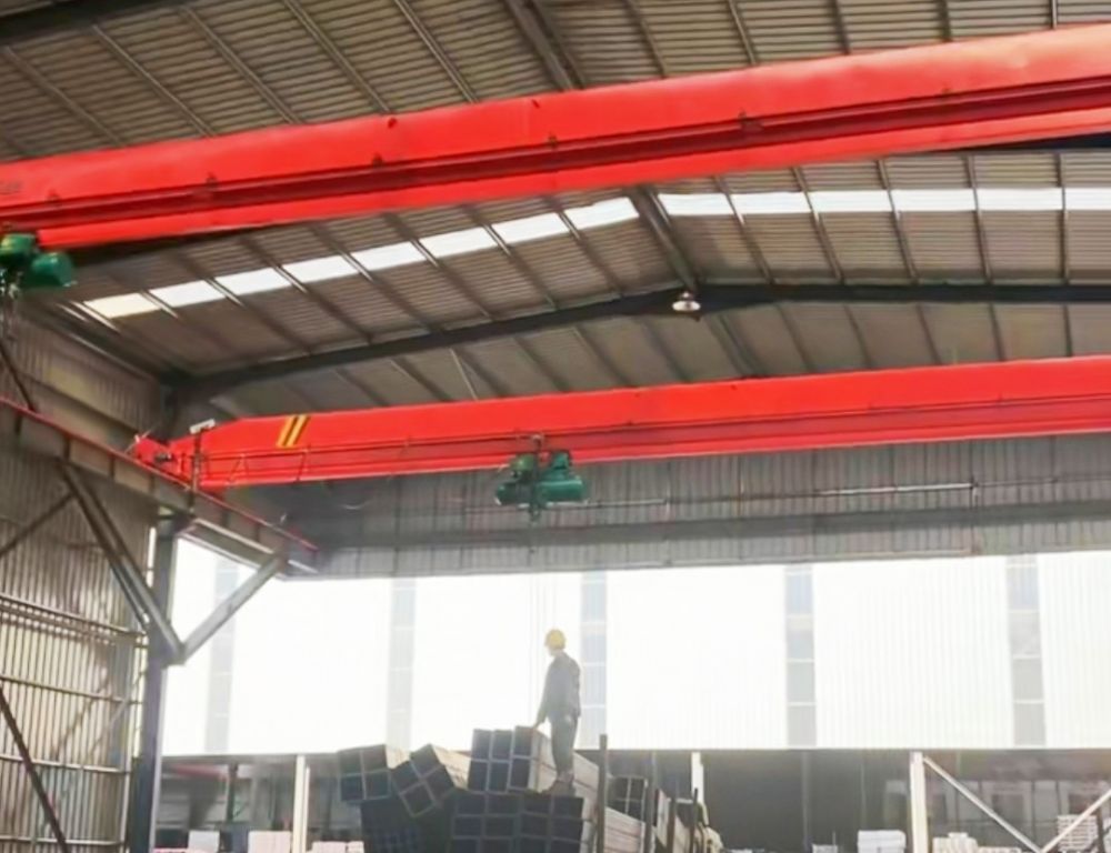 LD型電動單梁起重機(jī)、單梁吊機(jī)、天車生產(chǎn)廠家、價格報價