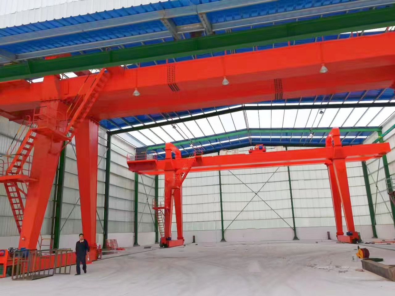 江西景德鎮(zhèn)龍門吊、A型電動雙梁門式起重機廠家銷售、安裝維修