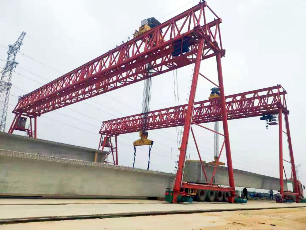 提梁機(jī)、提梁門式起重機(jī)、工程龍門吊、路橋門機(jī)廠家銷售、安裝維修
