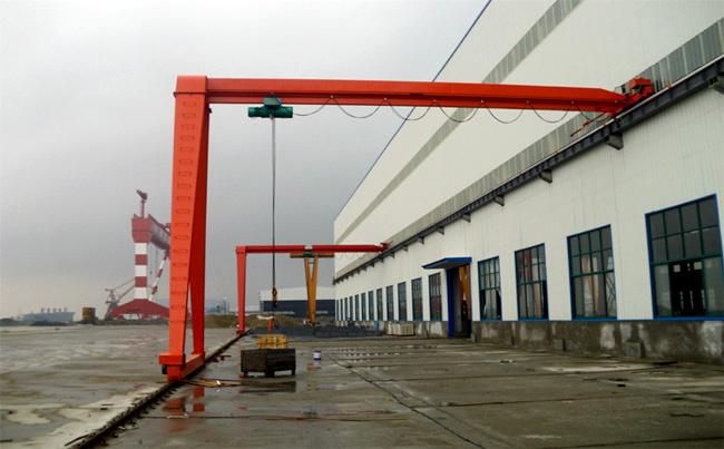 什么是半門式起重機及其特點