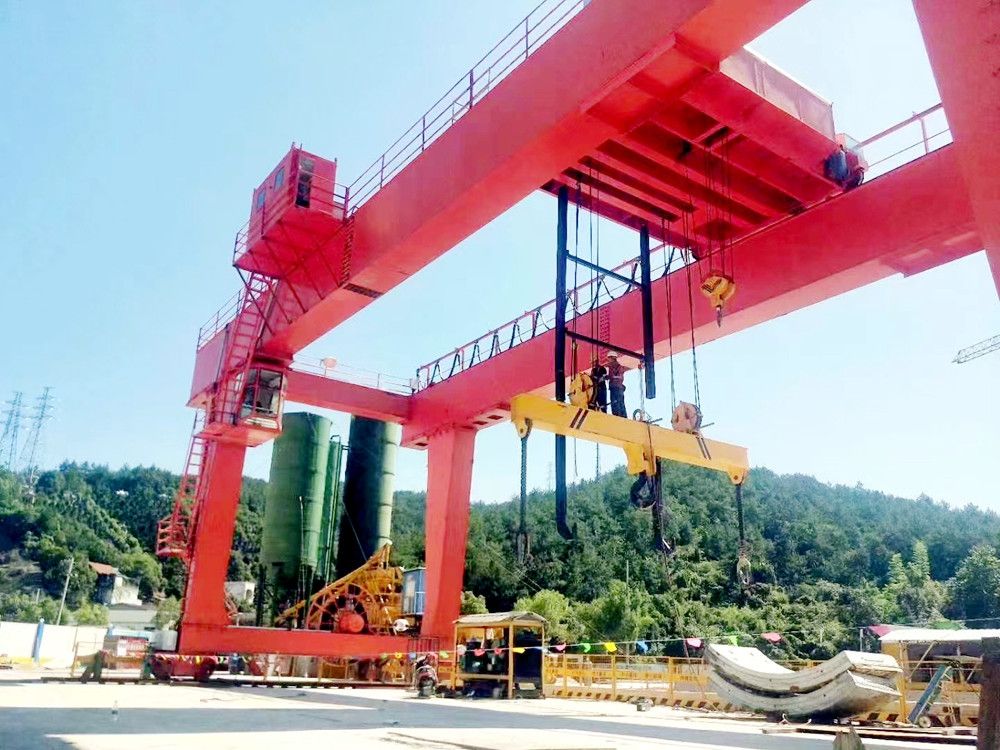 地鐵出渣機、地鐵盾構(gòu)龍門吊、單雙梁工程門式起重機出租租賃服務(wù)