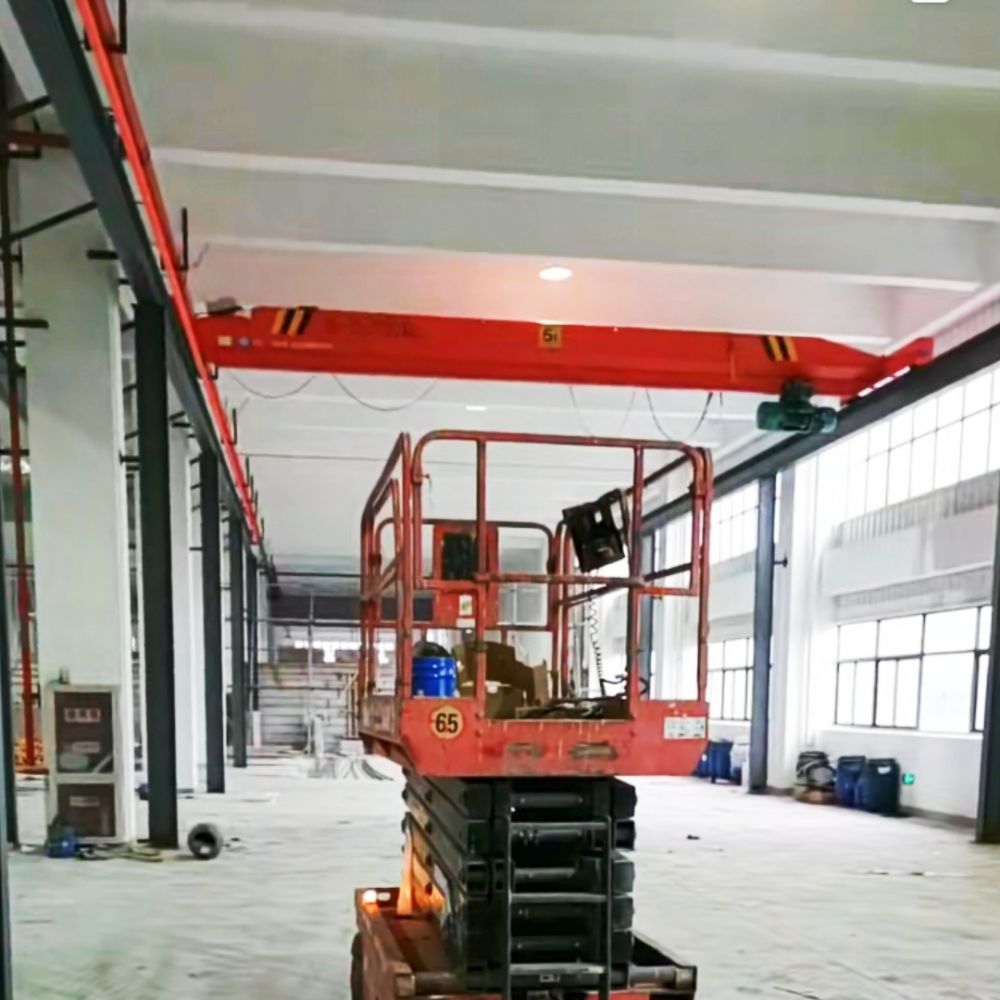 LDA型電動單梁起重機 (2).jpg