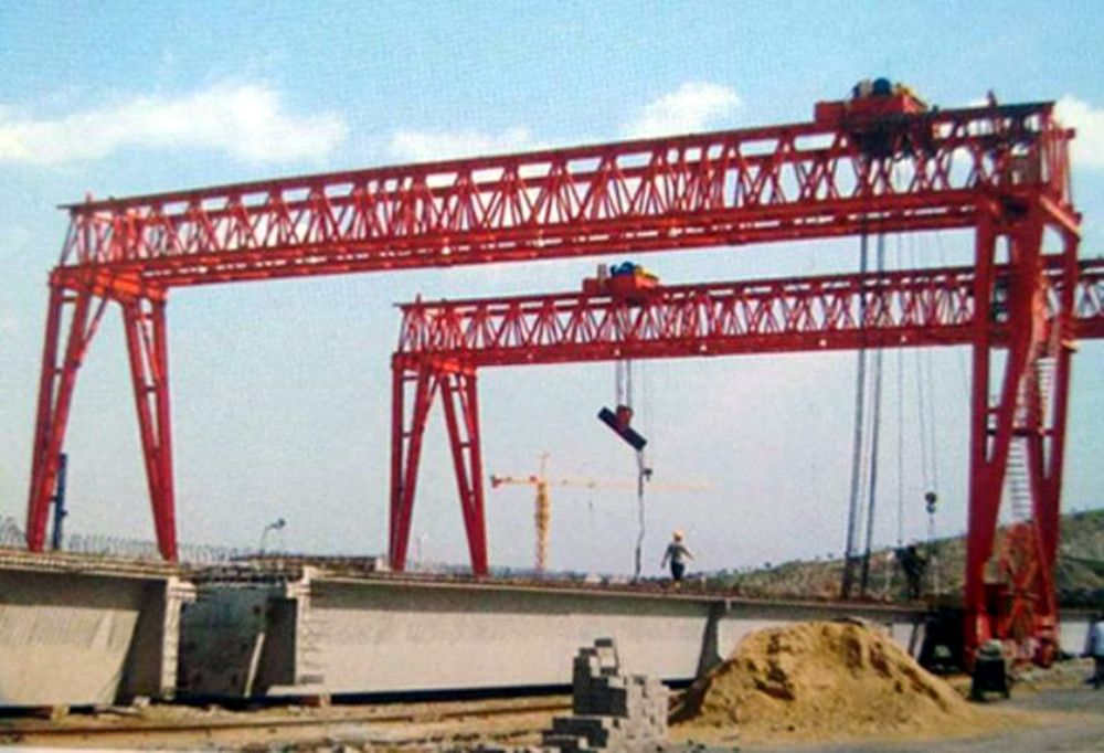 制梁場提梁機.jpg