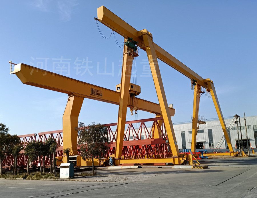 單梁龍門吊、L型單主梁門式起重機、MH型電動葫蘆門式起重機