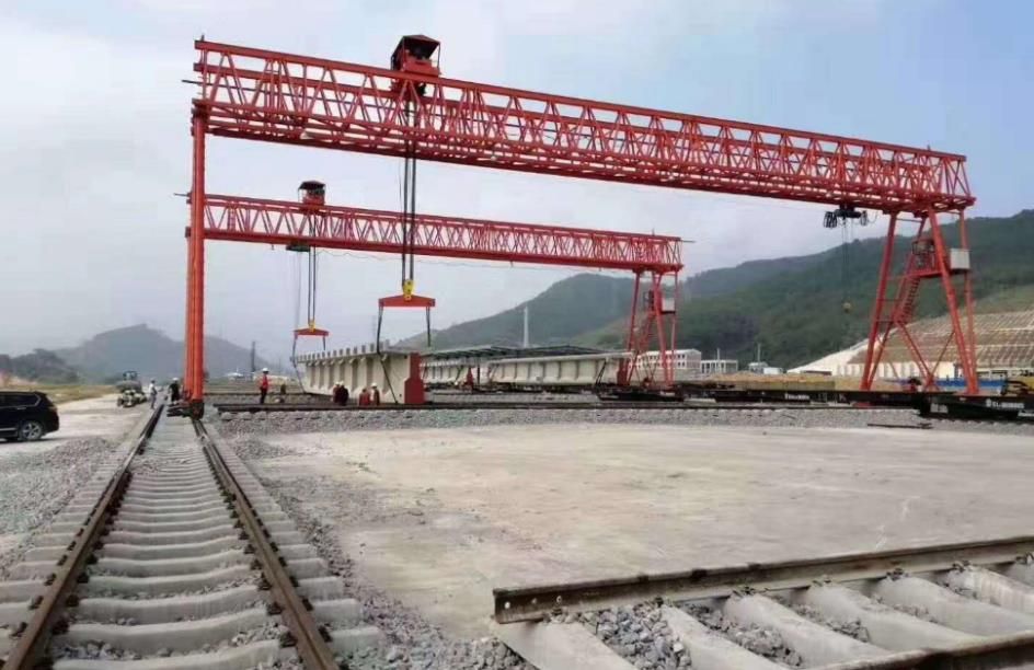 廣西龍門(mén)吊、MG型門(mén)式起重機(jī)、提梁機(jī)