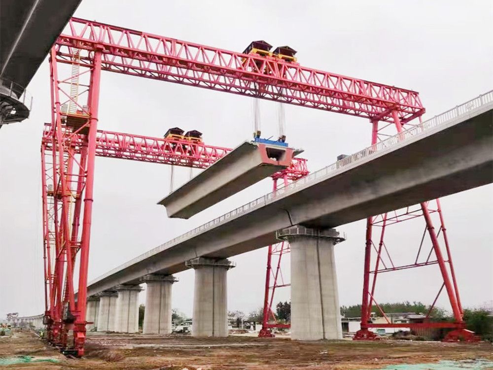 四川宜賓提梁機(jī)、路橋門(mén)機(jī)、桁架雙梁門(mén)式起重機(jī)廠家銷(xiāo)售安裝維修